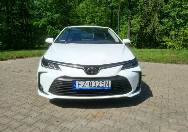 Toyota Corolla cena 69900 przebieg: 77300, rok produkcji 2020 z Warszawa małe 67